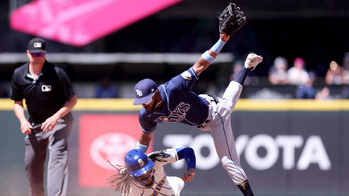 Jarred Kelenic, Teoscar Hernandez homer to back another stellar start from  Mariners rookie Bryce Miller, Mariners