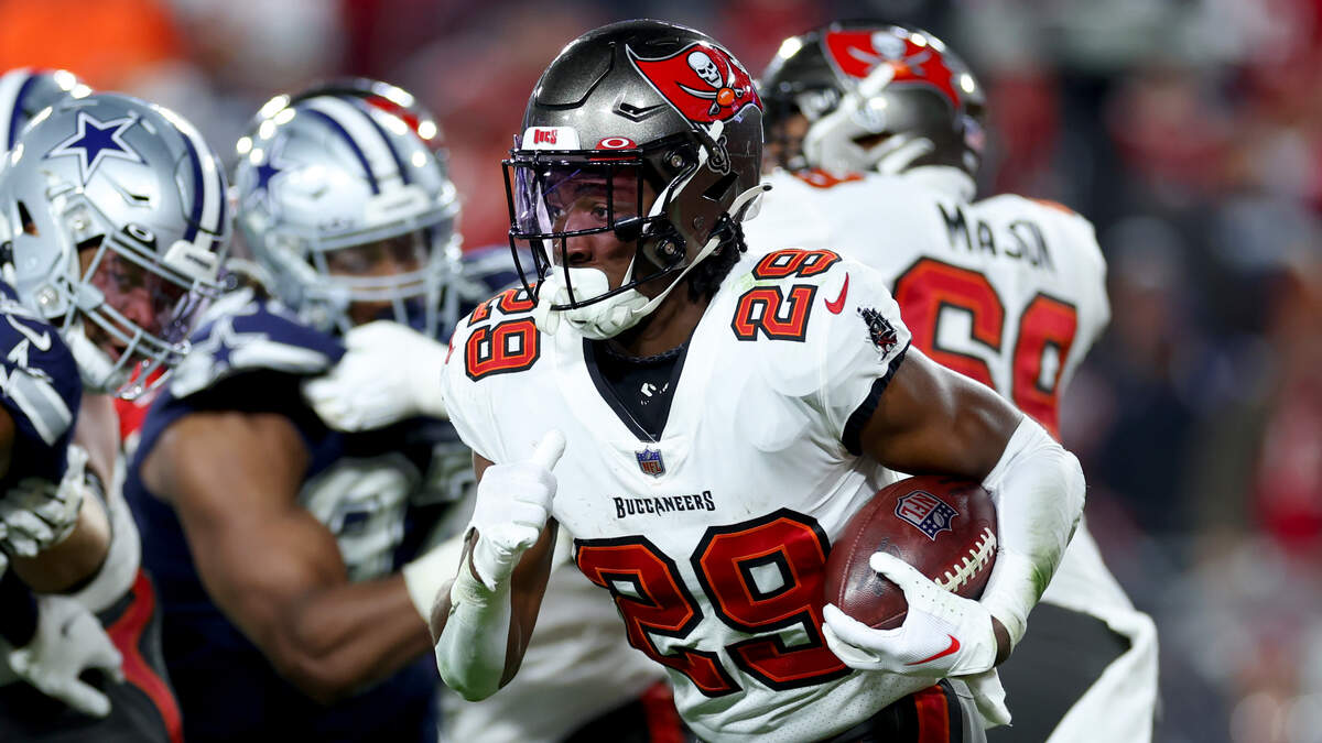 Running back position has been devalued, Bucs' Rachaad White says