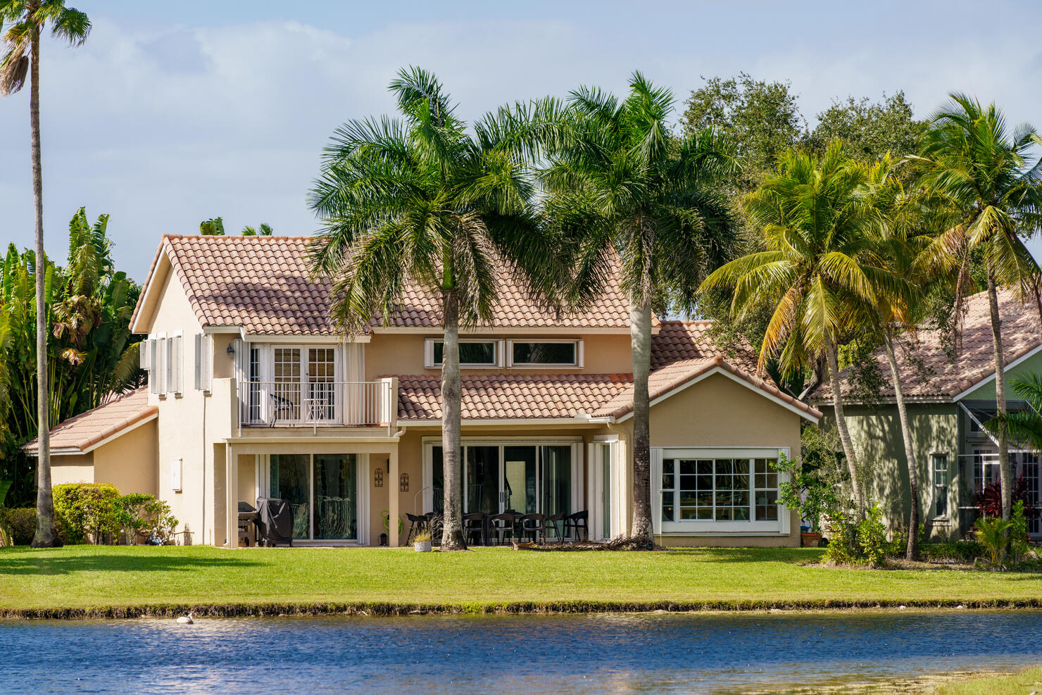 Photo of an upscale house in Weston Florida. Weston was incorporated in 1996