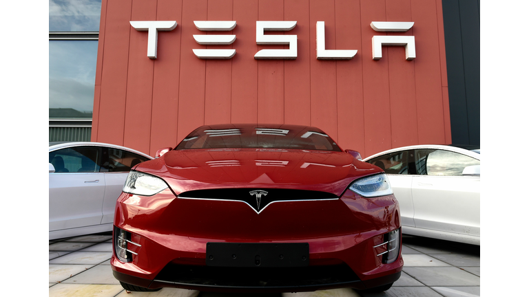 NETHERLANDS-US-ECONOMY-AUTO-TESLA