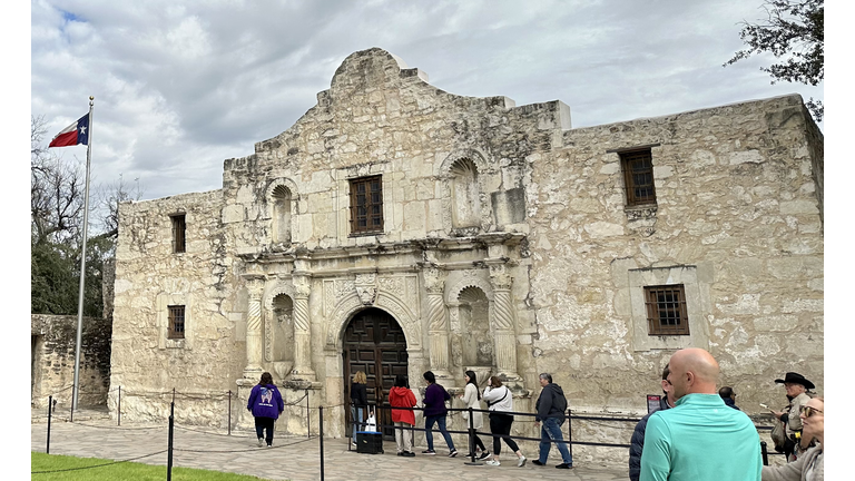 US-TOURISM-ALAMO