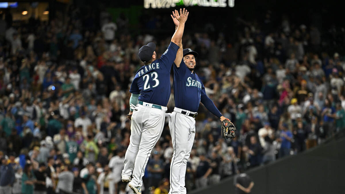 Geno's Walk Off Bomb, SIX. IN. A. ROW., By Seattle Mariners