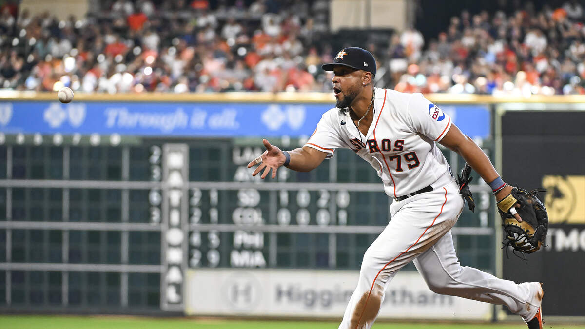 Houston Astros news: José Abreu, Phil Maton put on injured list