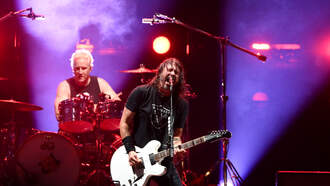 Foo Fighters bring out Michael Bublé