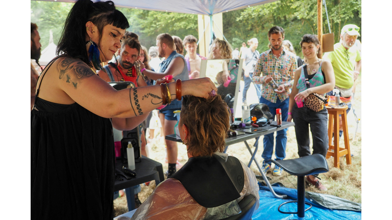 FRANCE-FESTIVAL-HAIRCUT