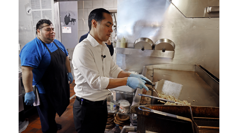 Julian Castro Campaigns For Sen. Elizabeth Warren  In Iowa