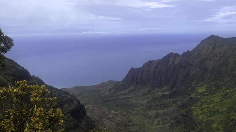 Pu’u O Kila Lookout at the Waimea Canyon