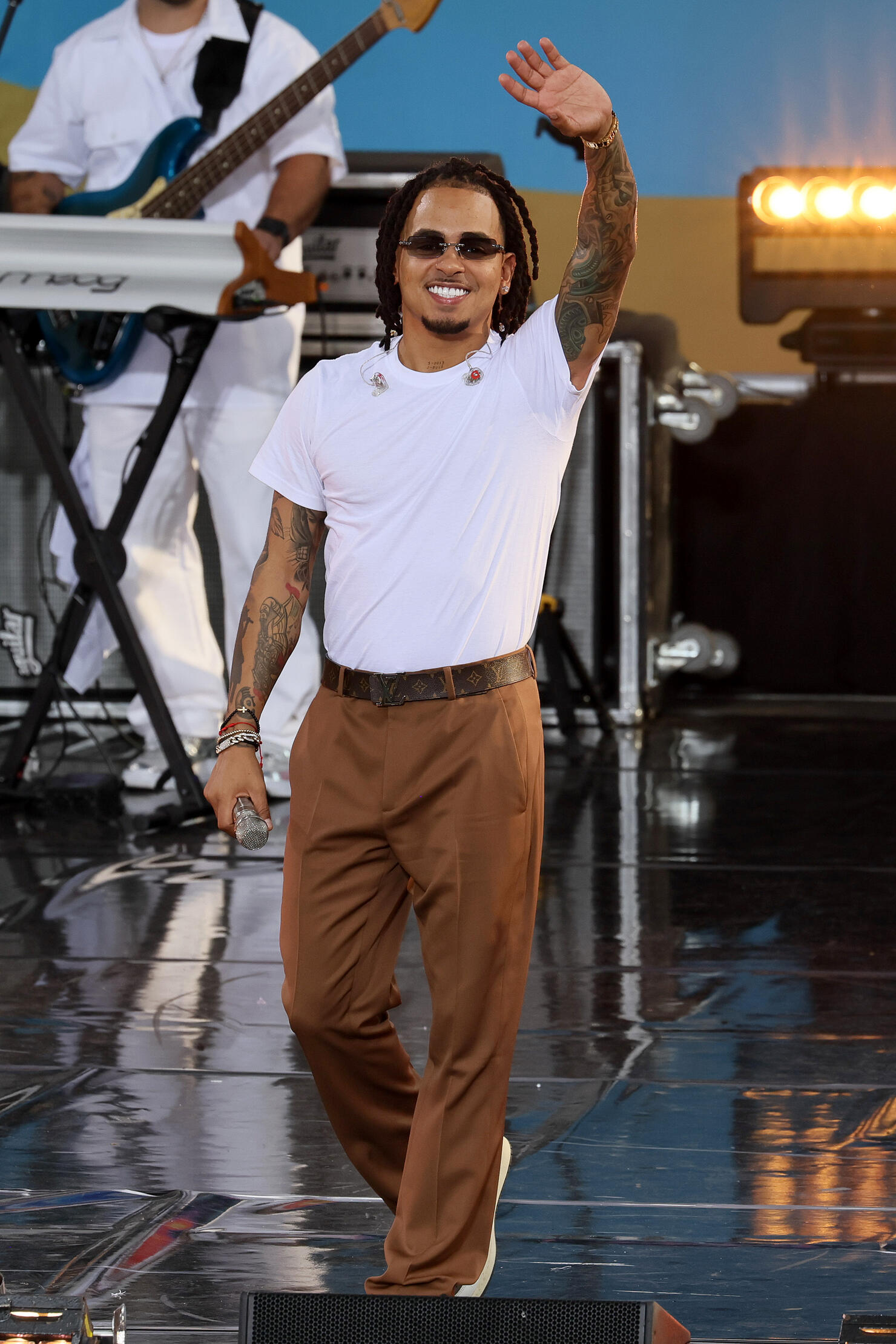 Ozuna Performs On ABC's "Good Morning America"