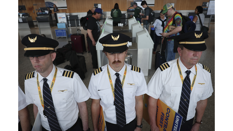 United Airlines Pilots Picket At Airports Across The Nation