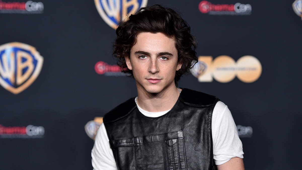 Inside Timothée Chalamet & Kylie Jenner's Quiet Family-Oriented Step –  SheKnows