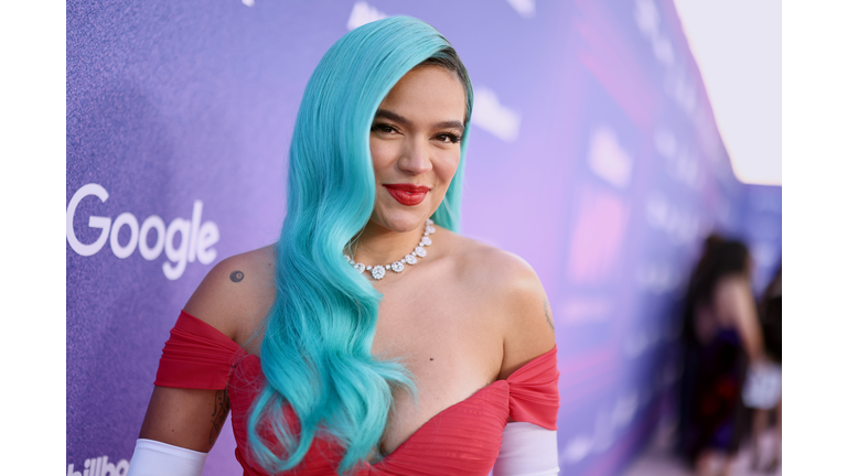 Karol G enfrenta una demanda por presunto plagio de la canción 'Don't Be  Shy', Fuera del Fútbol