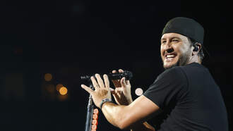 Luke Bryan now has PEANUTS!
