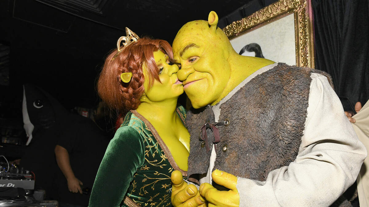 Shrek and Fiona Crocs Charms Ogre Donkey Cartoon 2000's Movie Kids