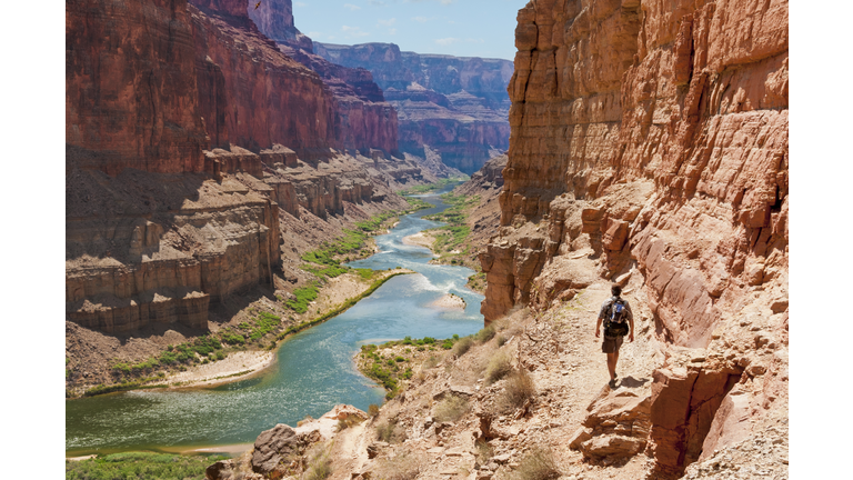 Hike to Puebloean Granaries