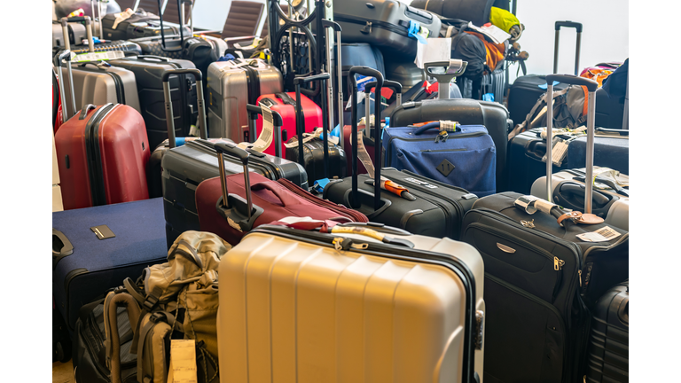 Lying luggage at an airport as an effect of the staff shortage of the ground personnel