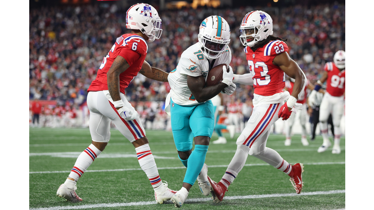 Miami Dolphins v New England Patriots