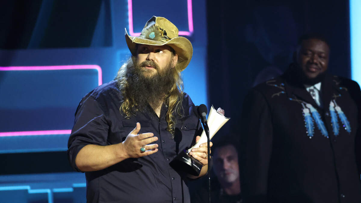 New 'Monday Night Football' song features Chris Stapleton, Snoop