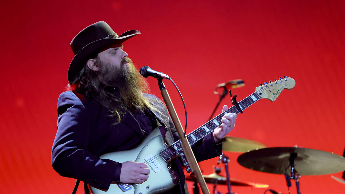 Monday Night Football' adds Chris Stapleton, Snoop for new theme song