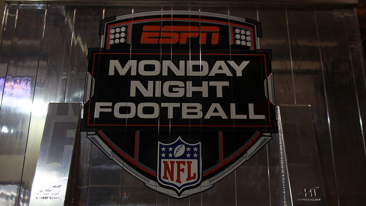 New 'Monday Night Football' song features Chris Stapleton, Snoop