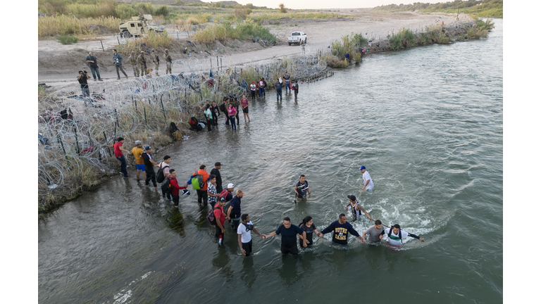 US-MEXICO-POLITICS-MIGRATION