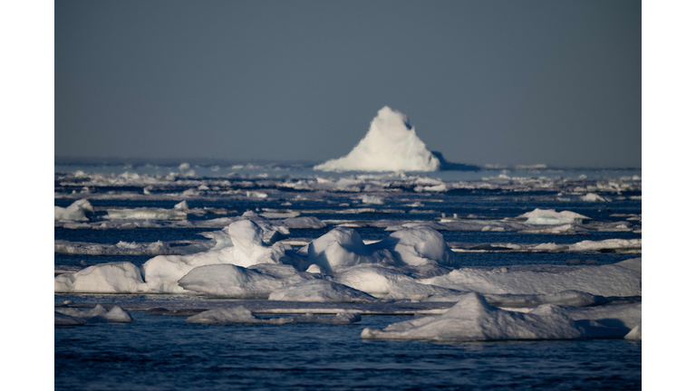 DENMARK-GREENLAND-ARCTIC-SAILING-SCIENCE-ENVIRONMENT-PHOTOESSAY