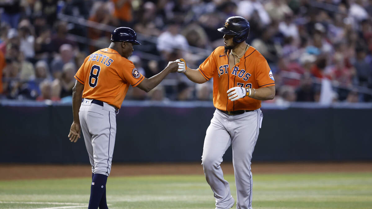 Astros Team Store open 24 hours for fans to grab swag