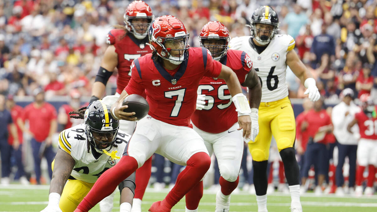 Texans' line shuts out Steelers' pass rush, running game revived