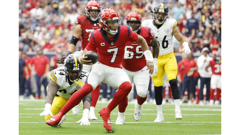 Texans' line shuts out Steelers' pass rush, running game revived