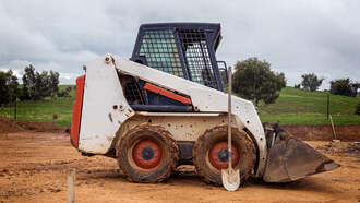 This Guy Has No Idea What He Is Doing