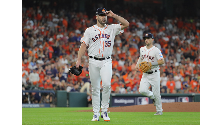 Division Series - Minnesota Twins v Houston Astros - Game One