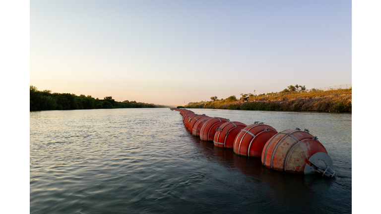 Court Allows Texas Border Buoys Temporary Stay