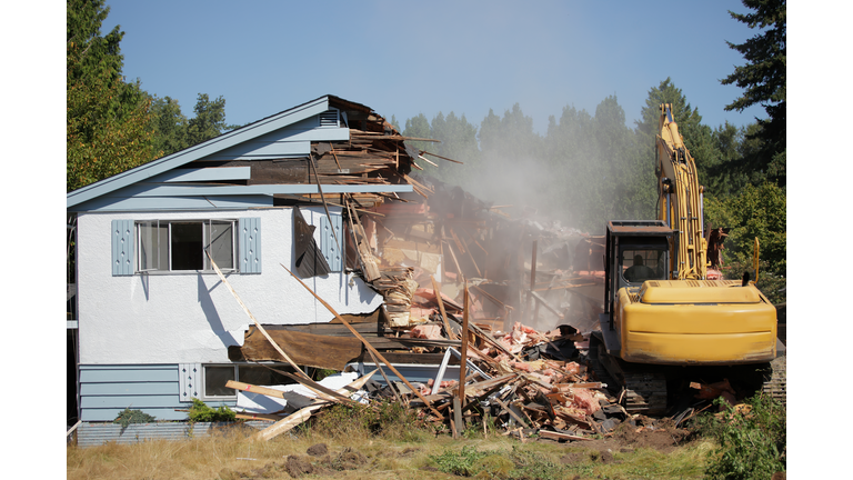 House being bulldozed in Vancouver