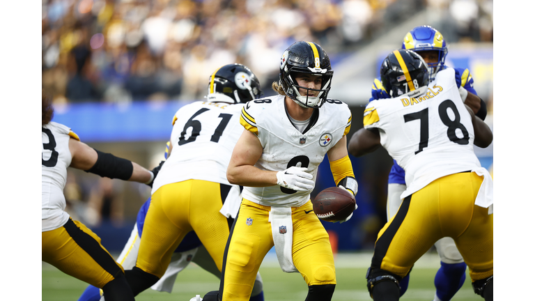 Pittsburgh Steelers v Los Angeles Rams