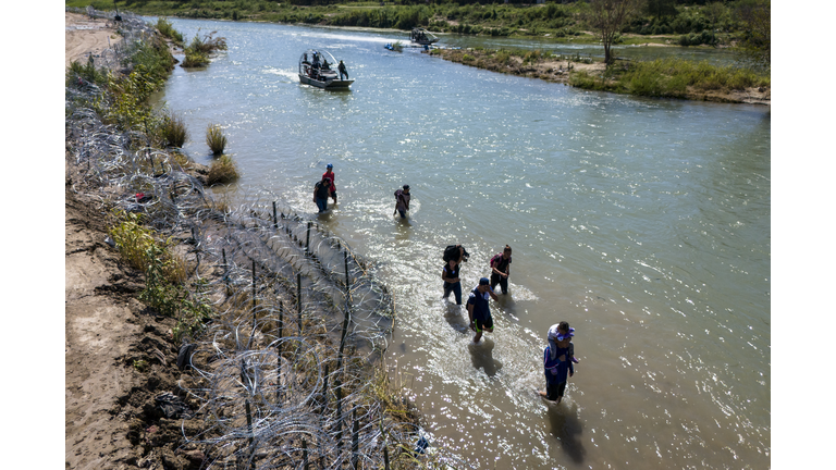 Surge In Migration Overwhelms Texas Border City Of Eagle Pass