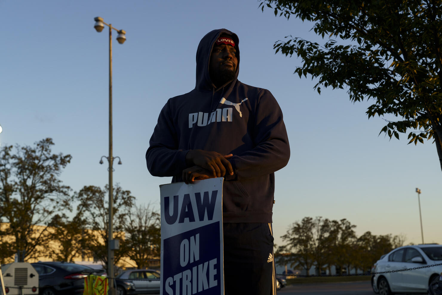 United Auto Workers Expand Strike To Ford Truck Plant In Kentucky