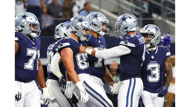 Los Angeles Rams v Dallas Cowboys