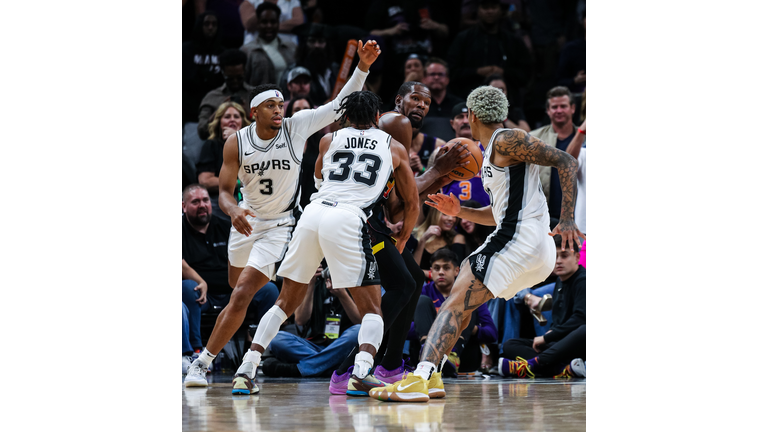 San Antonio Spurs v Phoenix Suns