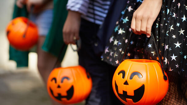 Mansfield, Ontario Moving Trick or Treat to Saturday, Nov 1st due to Rain
