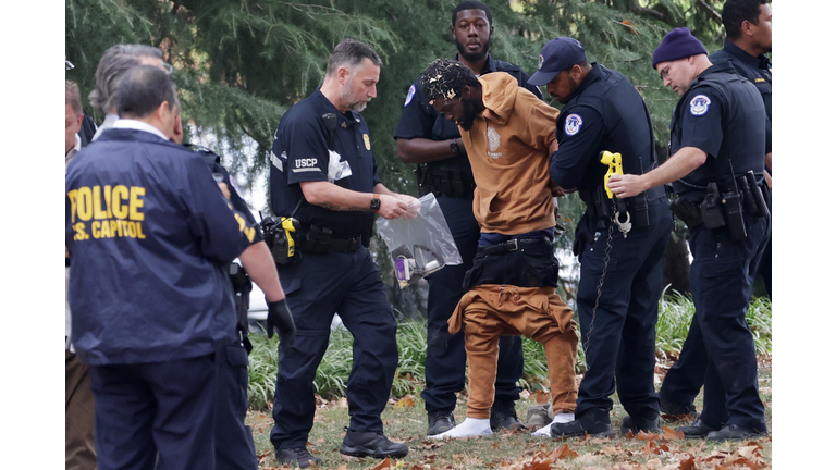 U.S. Capitol Police Arrest Man With Gun Near The Capitol Building