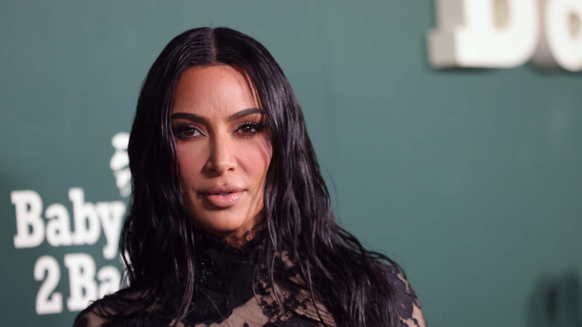 Kim Kardashian Looks AMAZING For Skims Holiday Line | The Fred Show ...