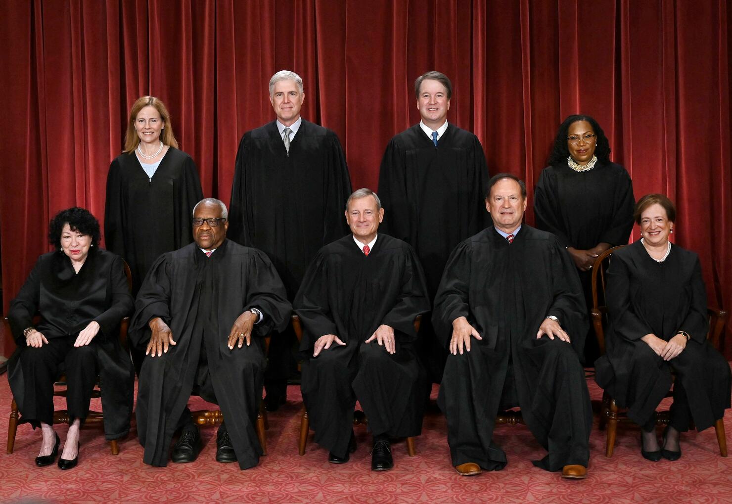 US-JUSTICE-SUPREME-COURT-GROUP-PHOTO