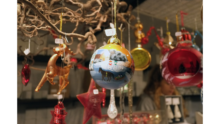 The Edinburgh Christmas Fair Open For The Festival Period