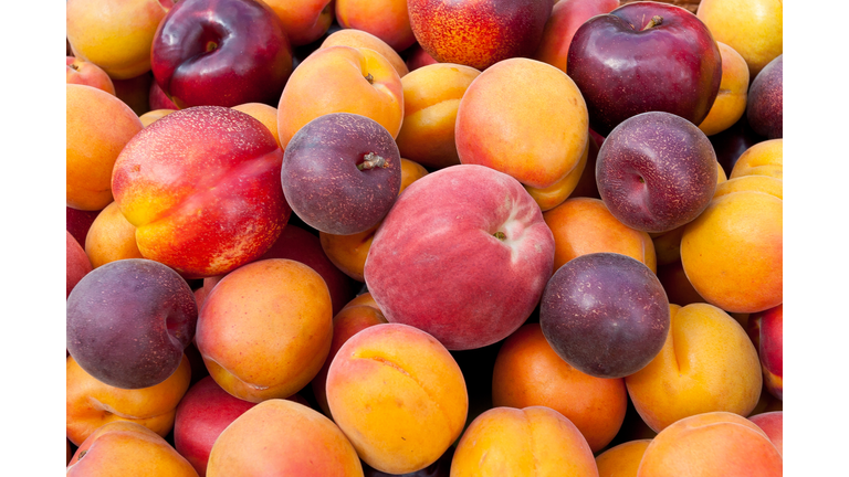 Pile of colorful fruits.
