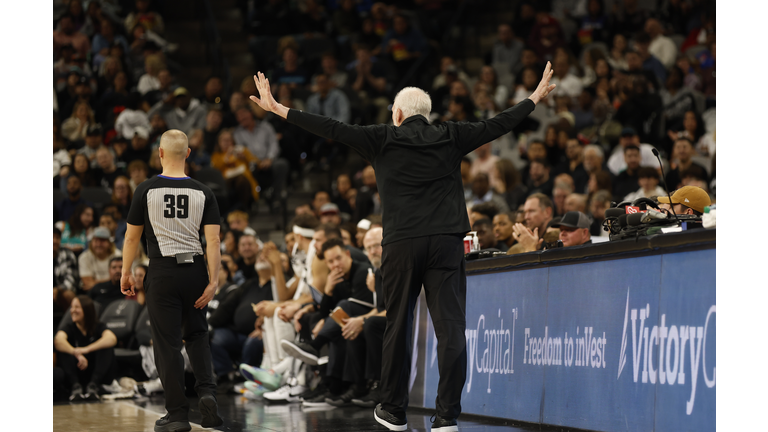 Los Angeles Clippers v San Antonio Spurs