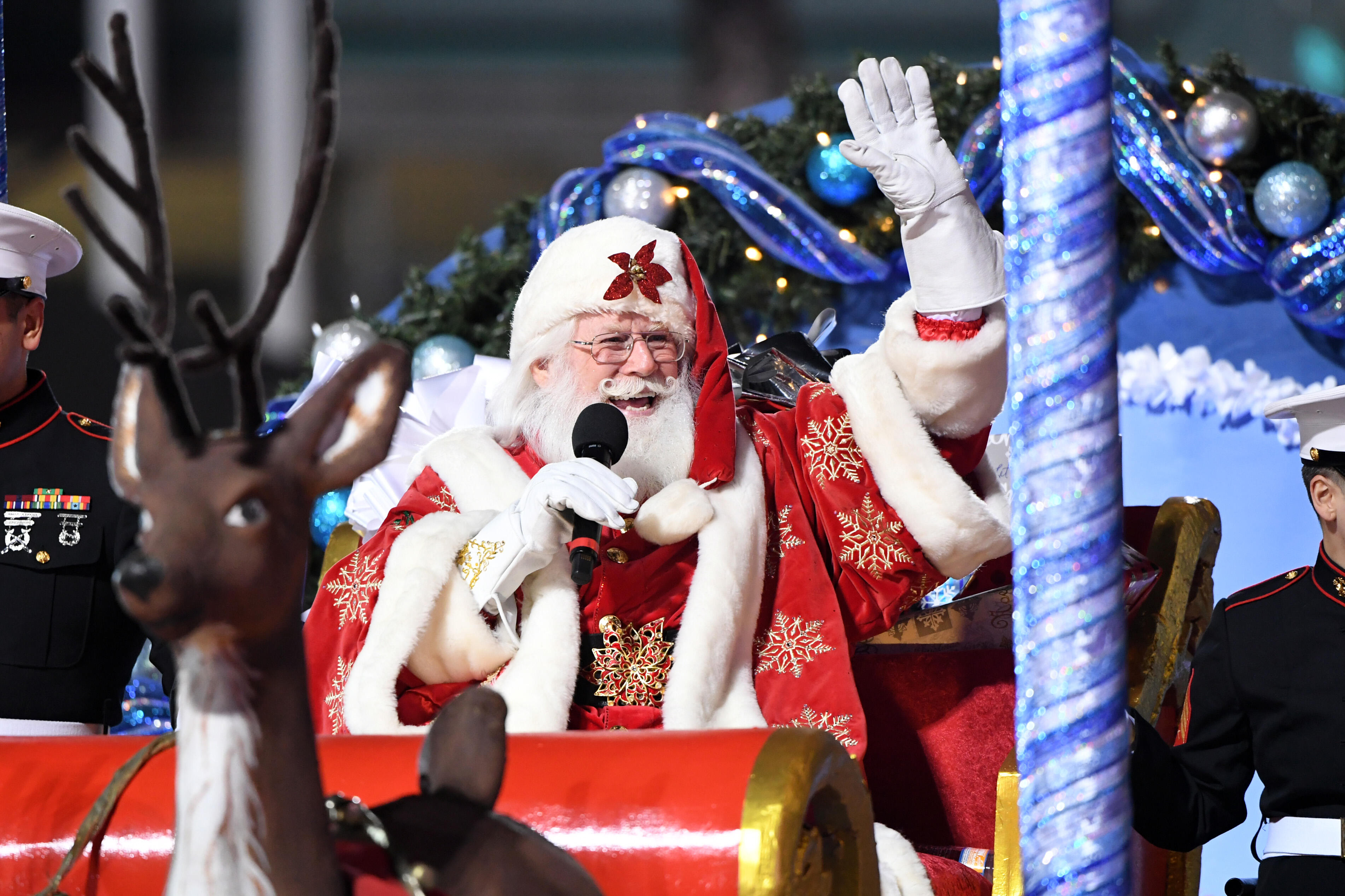 91st Hollywood Christmas Parade Set For Sunday | KFI AM 640 | LA Local News