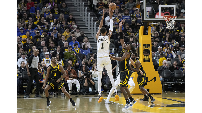 San Antonio Spurs v Golden State Warriors