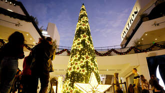 A Quarter of Us Still Haven't Started Our Holiday Shopping This Season