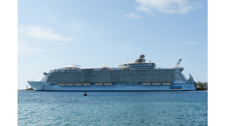 BAHAMAS-TRAVEL-CRUISE