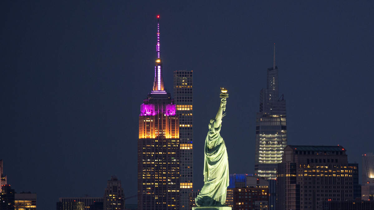 KISS Lit Up The Empire State Building 98ROCK Big Rig