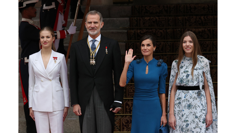 TOPSHOT-SPAIN-GOVERNMENT-ROYALS-CEREMONY